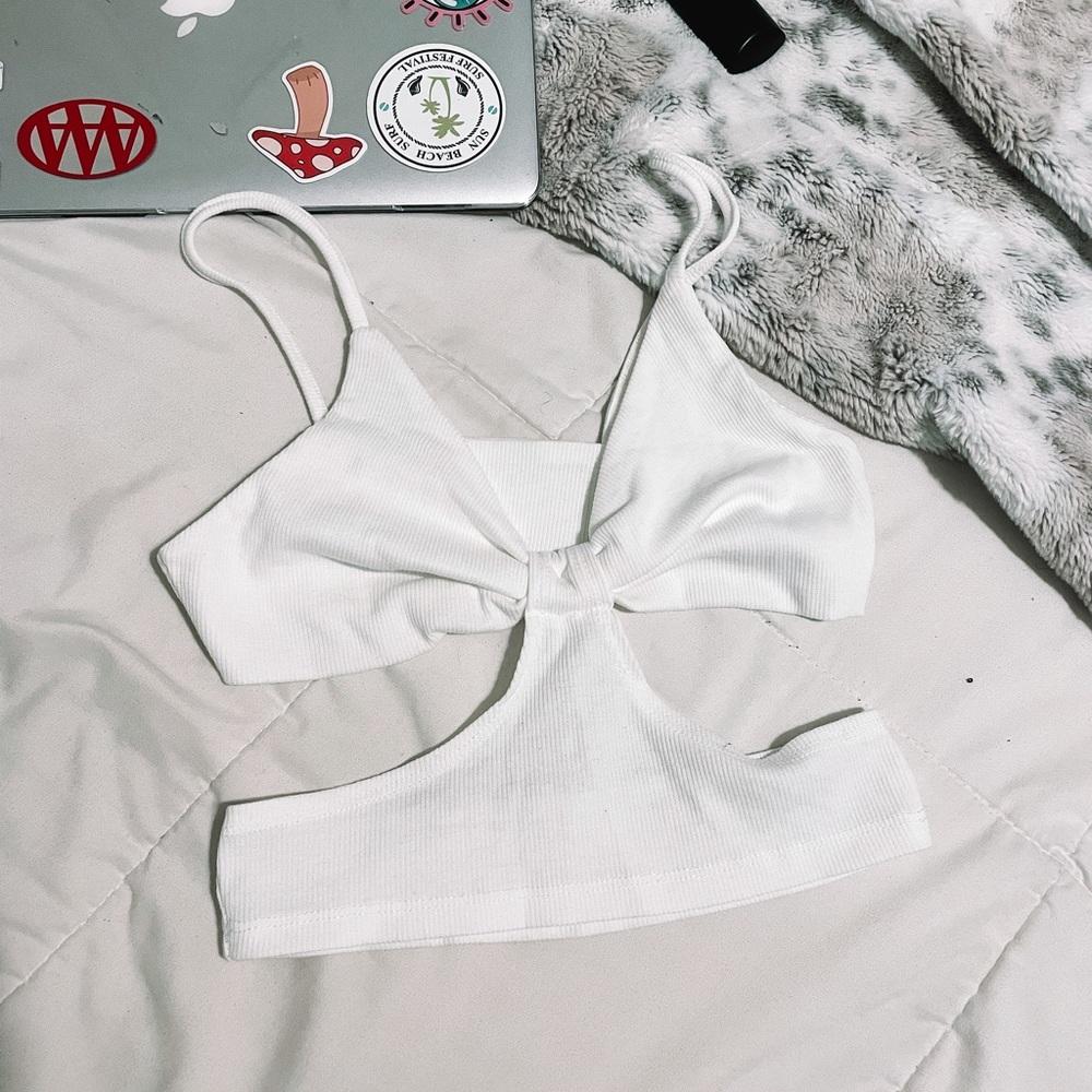 white knotted crop cami